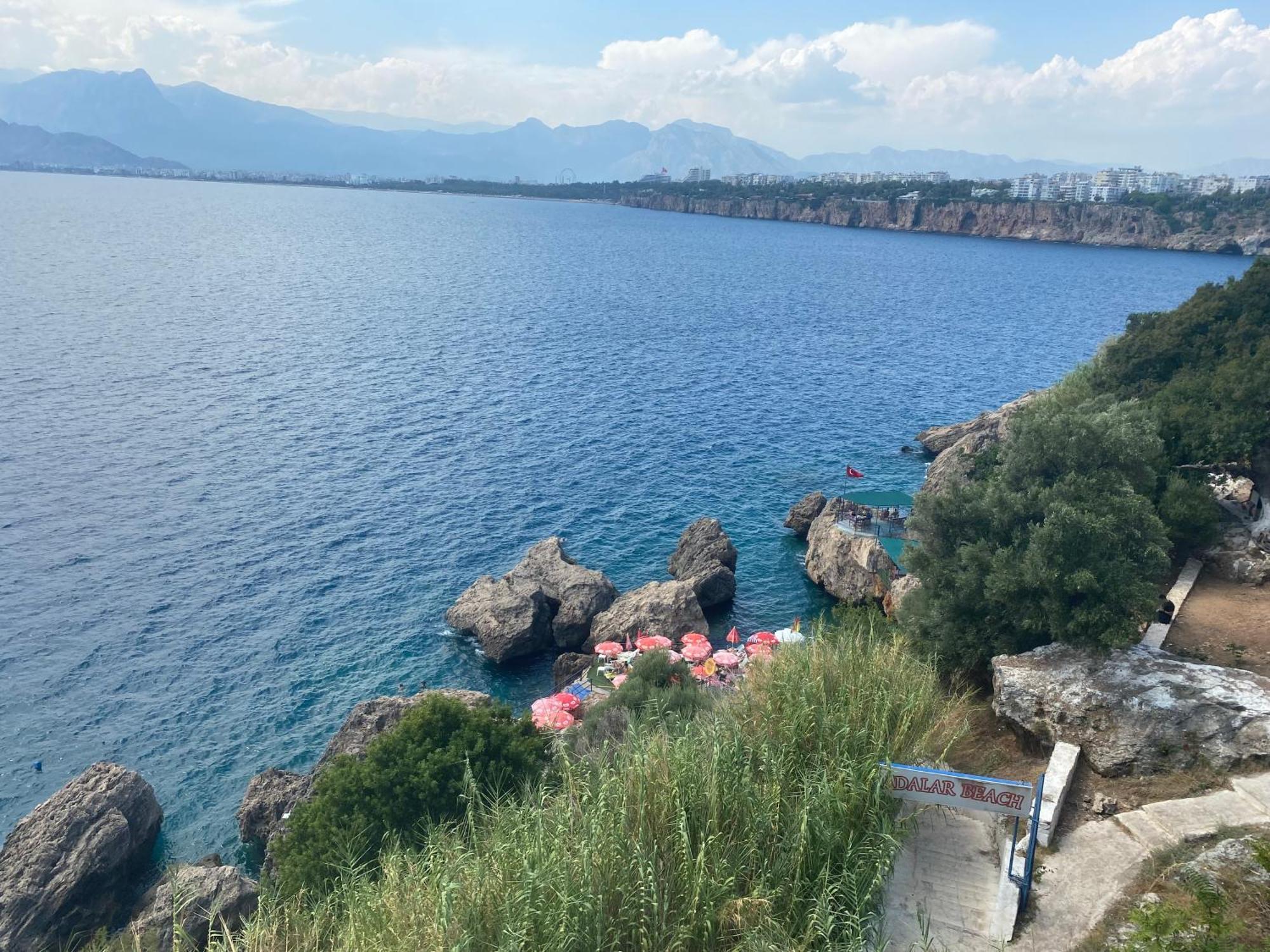 In The Middle Hotel Antalya Bagian luar foto